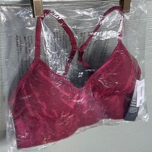 Lululemon Ebb to Street Bra A/B (10)